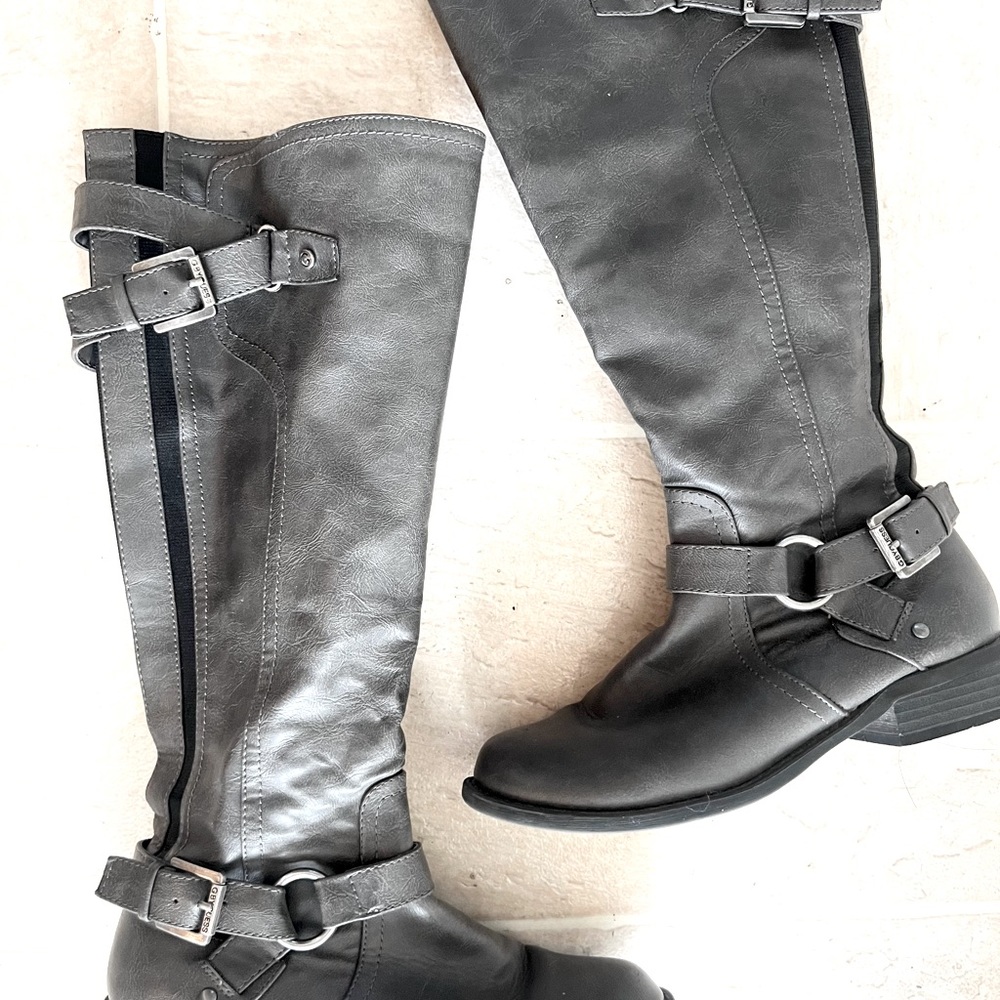 =FABULOUS! G BY GUESS Gray Boots Sz 6M=